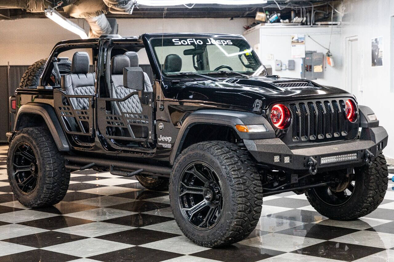 2018 JEEP Wrangler SUV / Crossover - $44,999