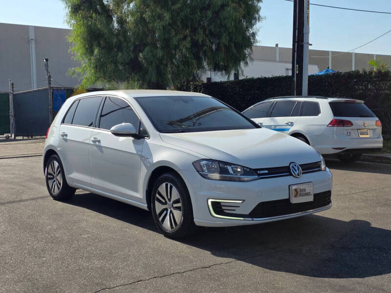 2019 Volkswagen e-Golf SE