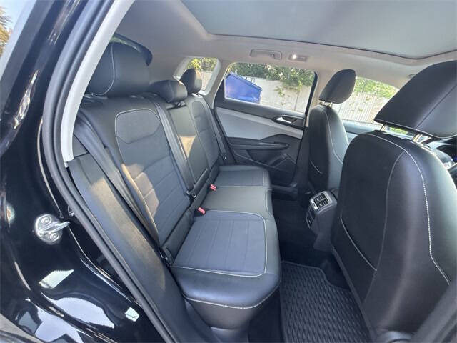 2022 Volkswagen Taos SE