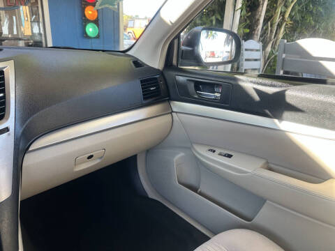 2013 Subaru Outback 2.5i Premium