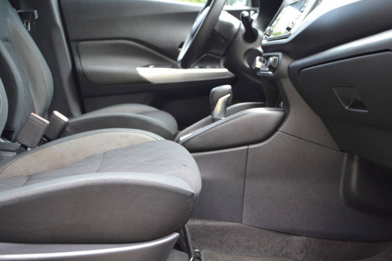 2019 Nissan Kicks SV