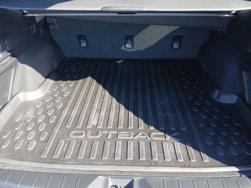 2023 Subaru Outback Premium