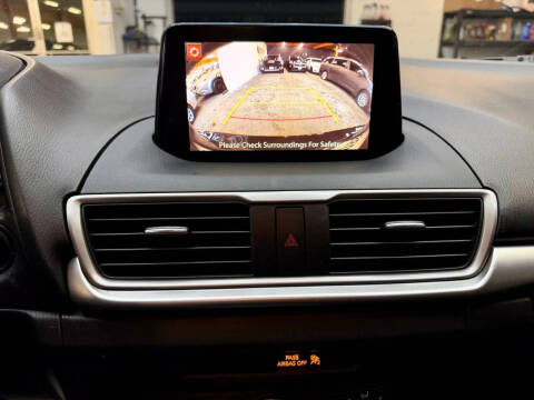 2017 Mazda MAZDA3 Sport