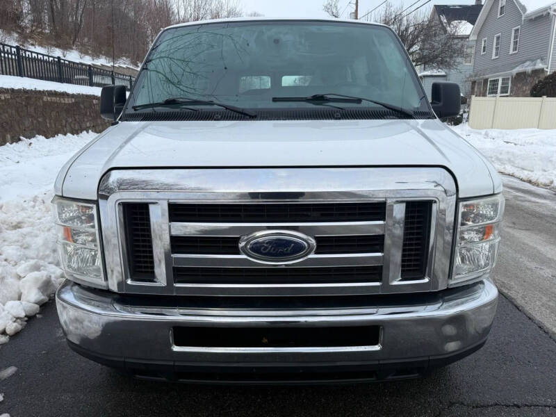 2013 Ford E-Series E-350 SD XLT