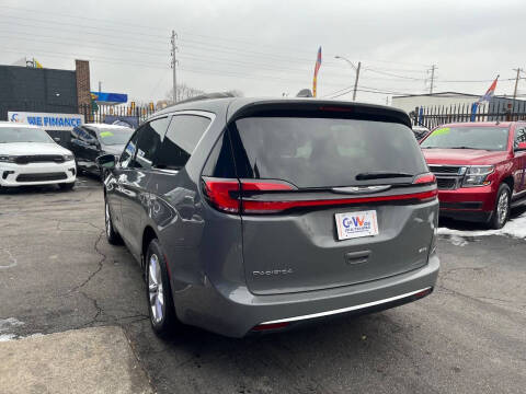 2022 Chrysler Pacifica Touring
