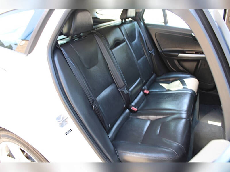 2017 Volvo V60 T5 Premier