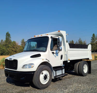 2006 Freightliner NON CDL Dump Truck for sale at CPMTRUCKSALES.COM in Central Point OR