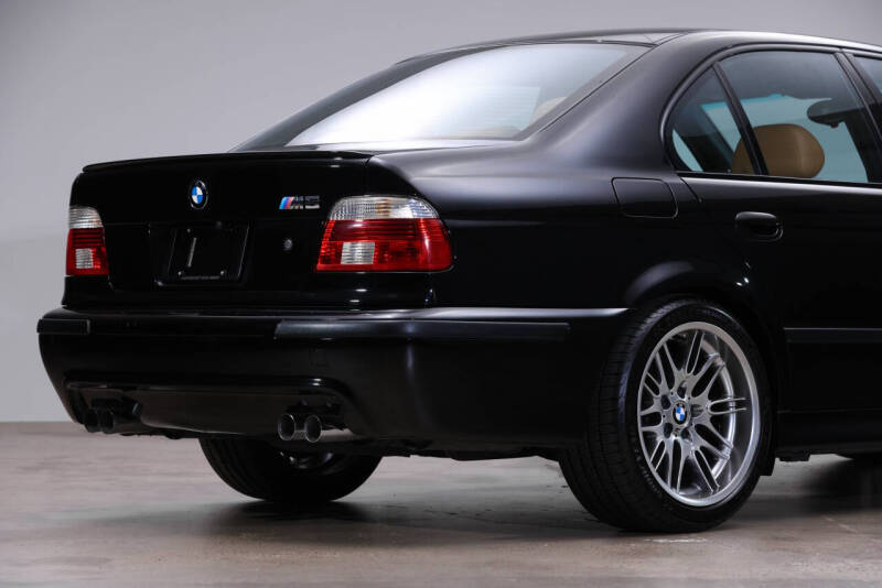 2003 BMW M5