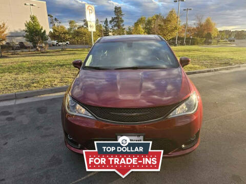 2020 Chrysler Pacifica Touring