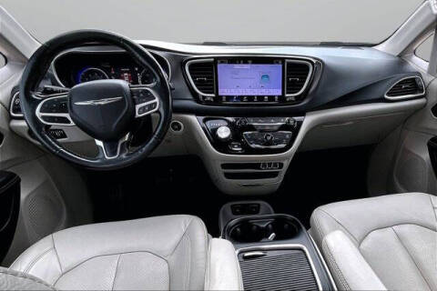 2021 Chrysler Pacifica Touring L