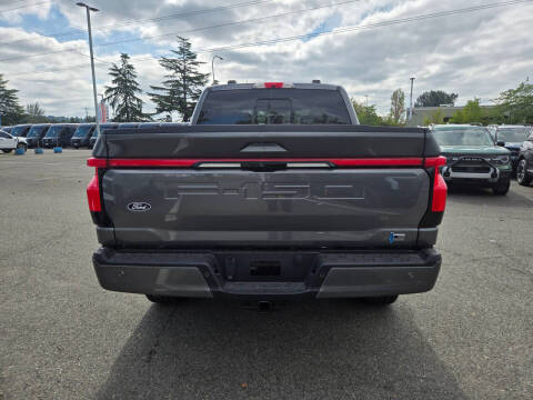 2025 Ford F-150 Lightning Platinum