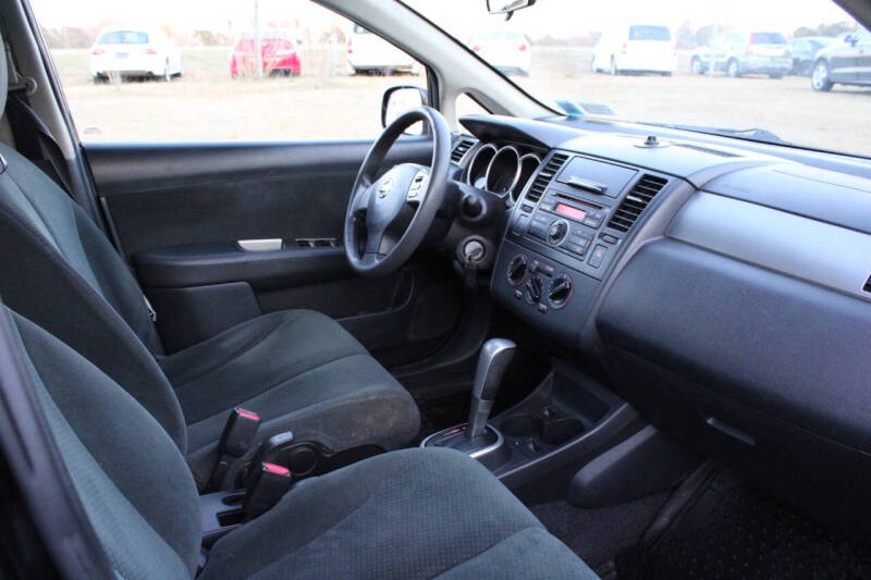 2012 Nissan Versa 1.8 S