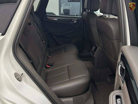 2015 Porsche Macan S