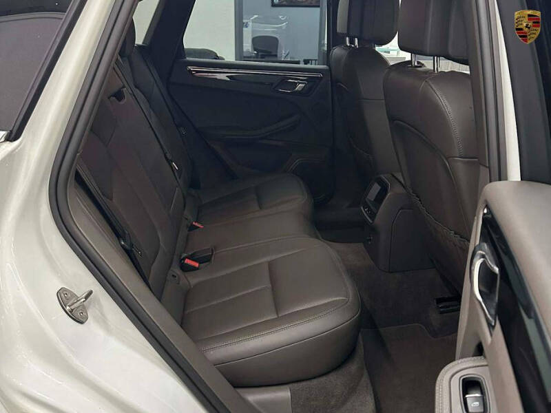 2015 Porsche Macan S