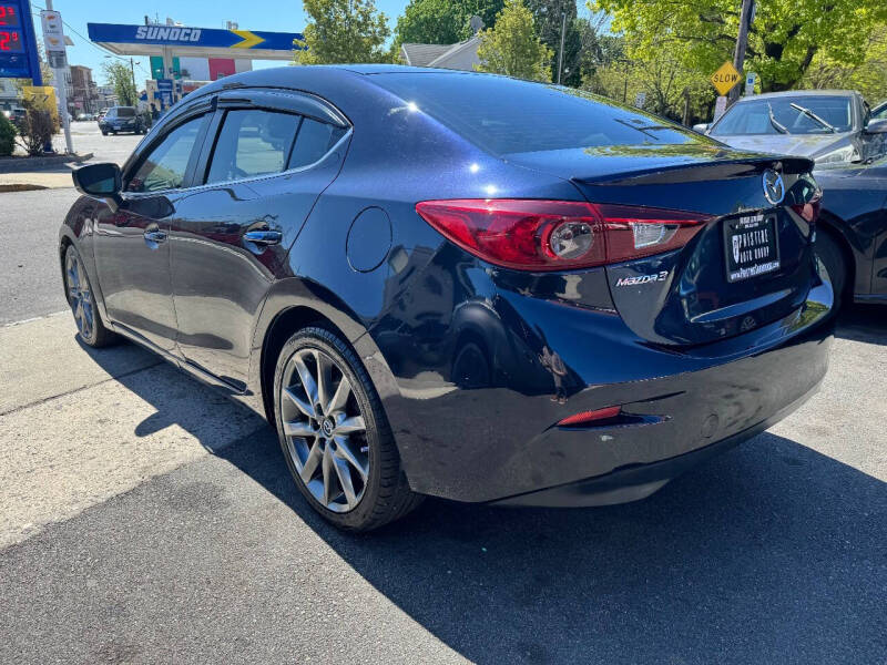 2018 Mazda MAZDA3 Touring