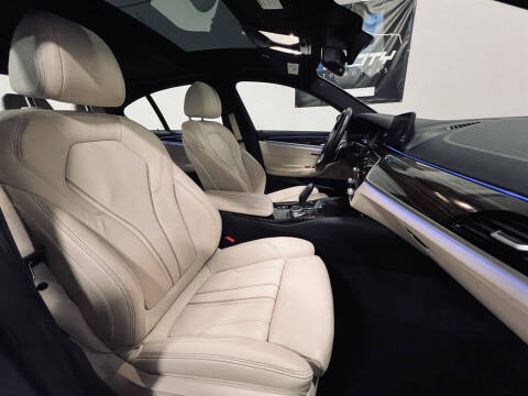 2019 BMW 5 Series 530i