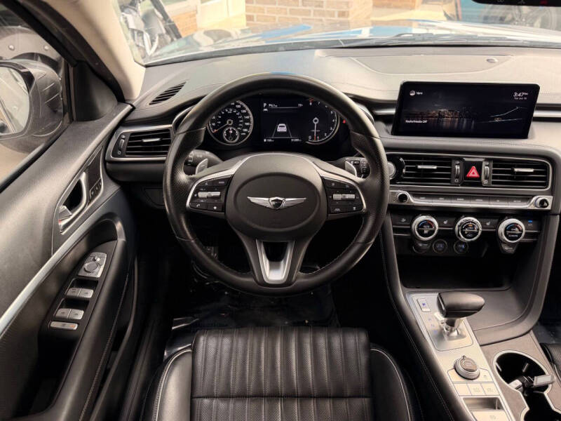 2022 Genesis G70