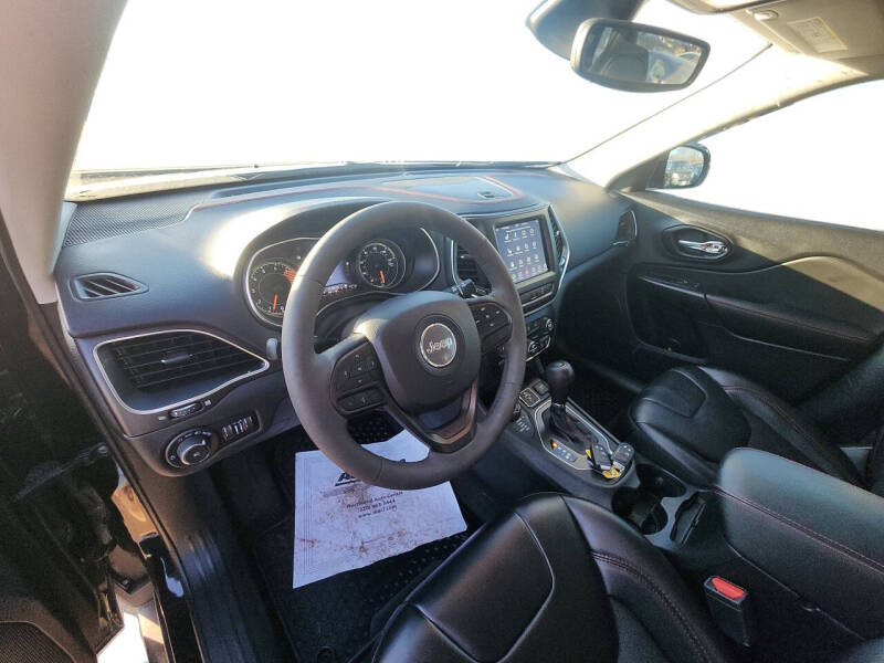 2022 Jeep Cherokee Trailhawk