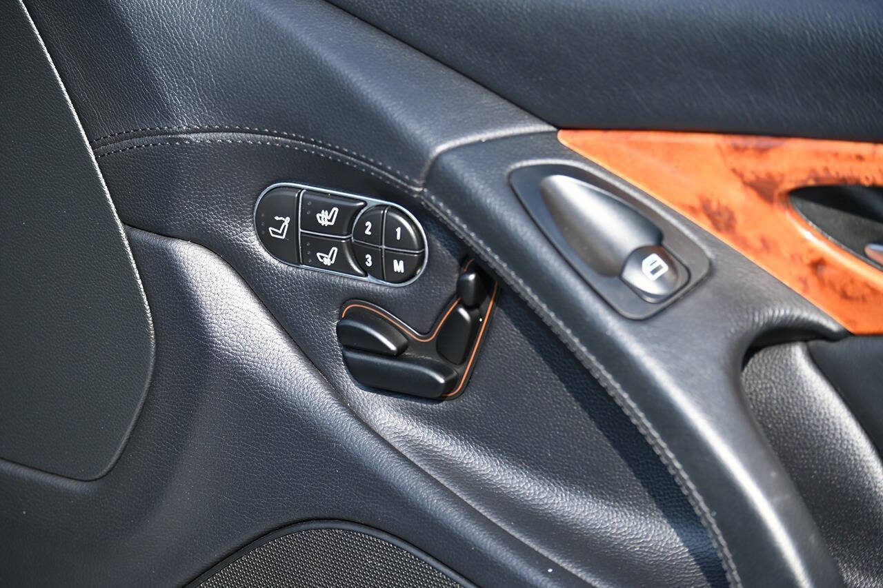 2011 Mercedes-Benz SL-Class 46