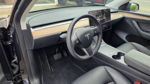 2024 Tesla Model Y Long Range