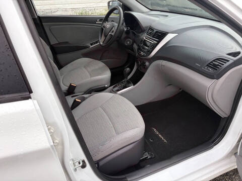 2015 Hyundai Accent GS