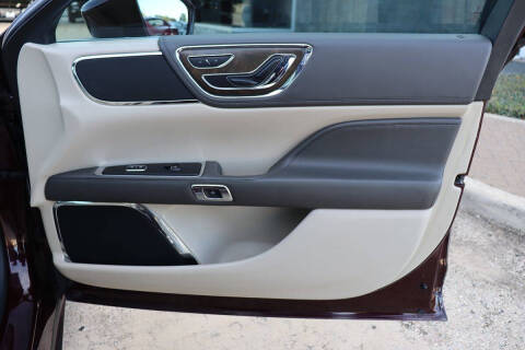 2018 Lincoln Continental Select