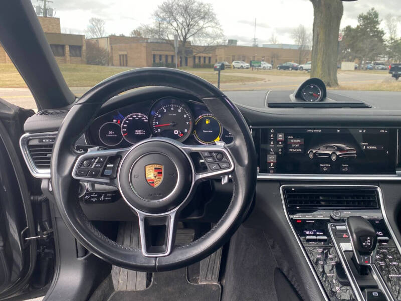 2018 Porsche Panamera