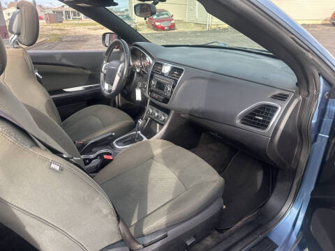 2011 Chrysler 200 Touring