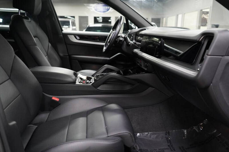 2024 Porsche Cayenne
