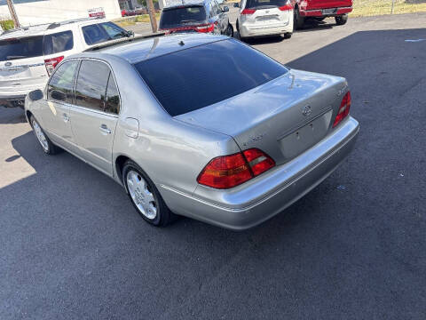 2003 Lexus LS 430