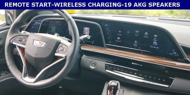 2024 Cadillac Escalade ESV Premium Luxury