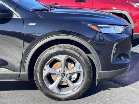 2025 Ford Escape ST-Line Select