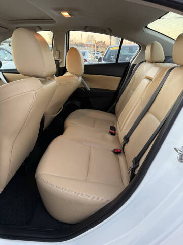 2013 Mazda MAZDA3 i Grand Touring