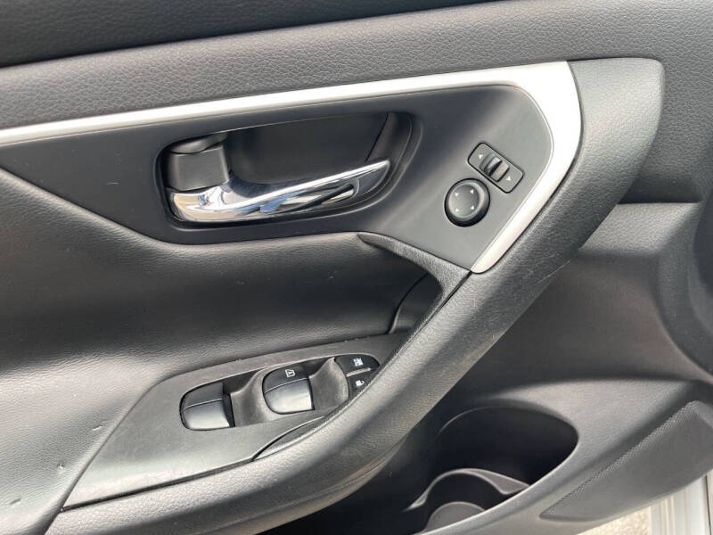 2017 Nissan Altima 2.5 SV