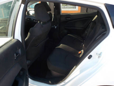 2021 Toyota Prius LE