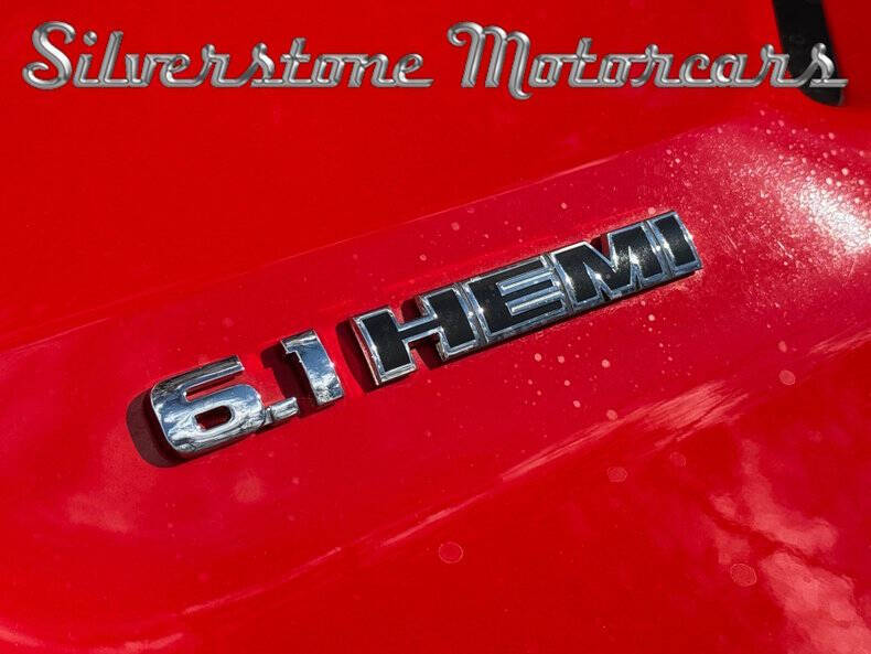 2010 Dodge Challenger SRT8