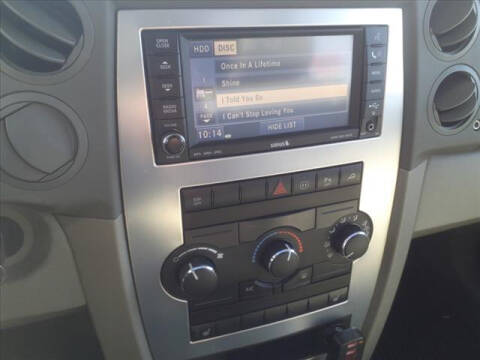 2009 Jeep Commander Sport