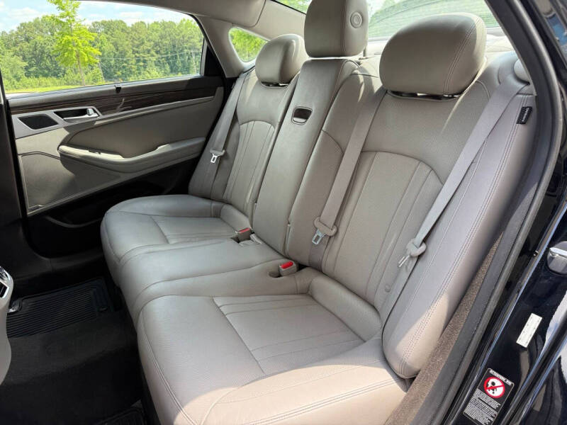2017 Genesis G80