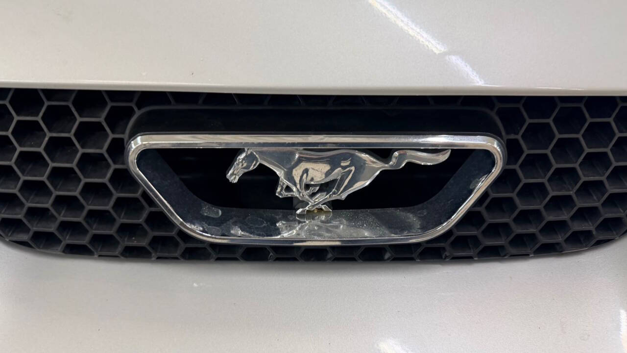 2002 Ford Mustang 20