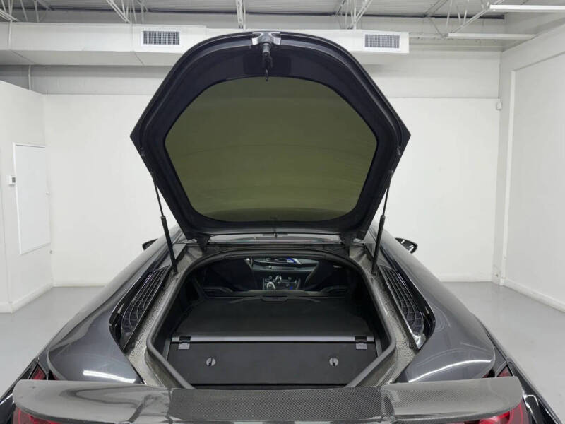 2016 BMW i8