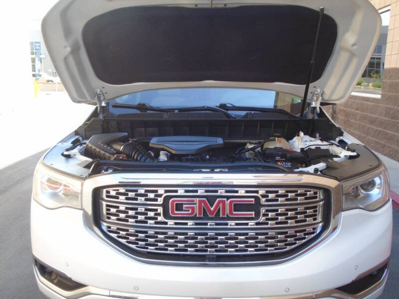 2019 GMC Acadia Denali