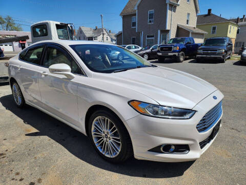 2014 Ford Fusion SE