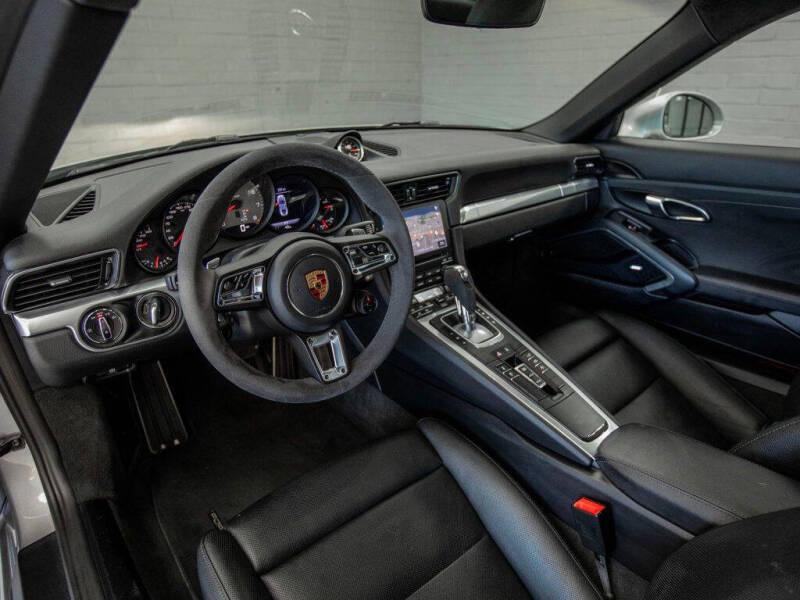 2018 Porsche 911 Carrera S