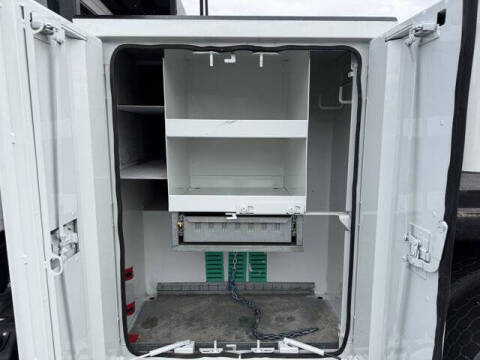 2019 Freightliner M2 106