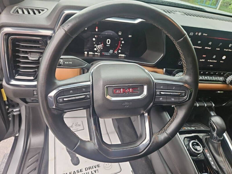 2023 GMC Canyon AT4