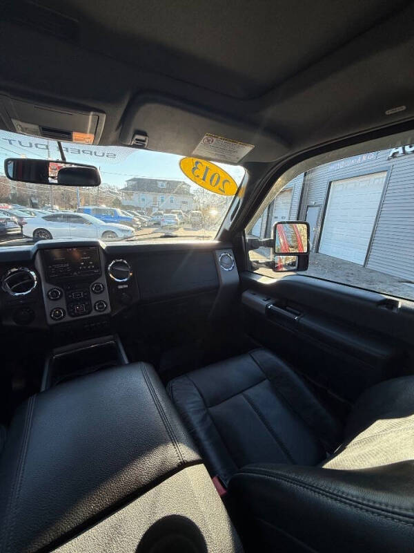 2013 Ford F-350 Super Duty Lariat