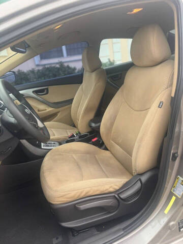 2012 Hyundai Elantra GLS