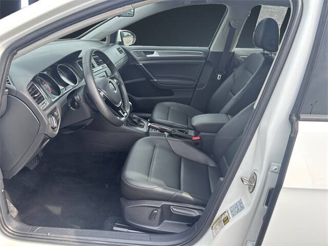 2021 Volkswagen Golf TSI