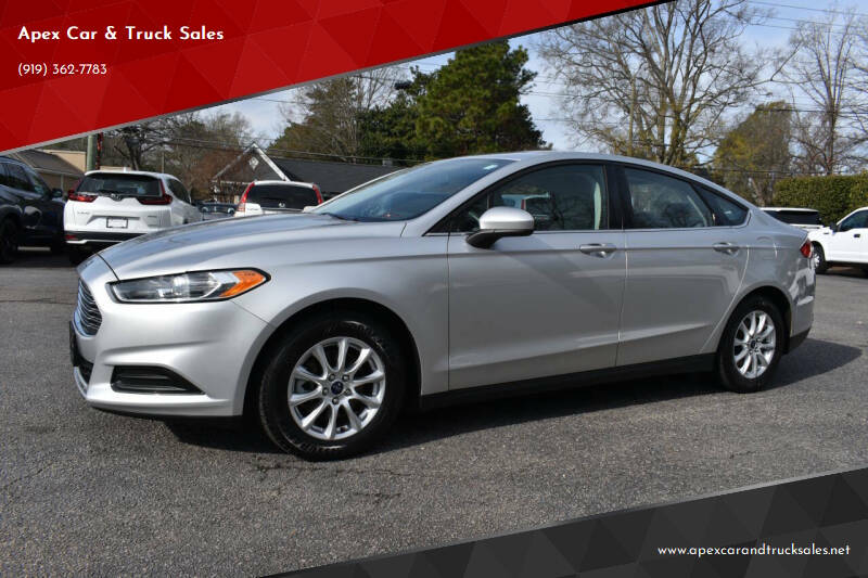 2016 Ford Fusion S's photo