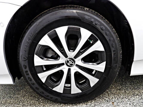 2020 Toyota Prius XLE AWD-e